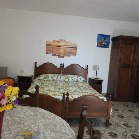 Erade Oda ve Kahvaltı