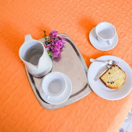 فندق مبيت وإفطار Erade كازاميتْشيولا تيرمي